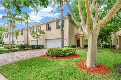 6431 Azura Lake Road 1