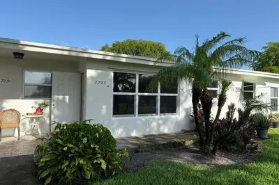 7293 W Oakridge Circle 1