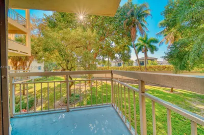 8290 Lake Dr #236 1