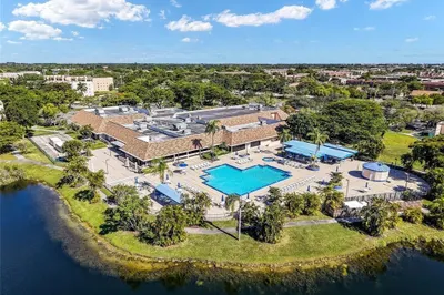 9721 Sunrise Lakes Boulevard #305 1