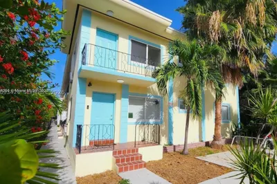 1135 Euclid Ave #205 1