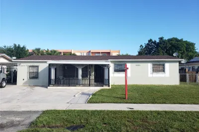 1845 W 64th St 1