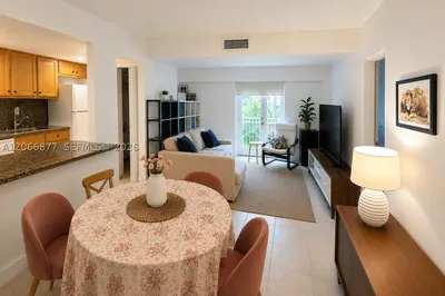 290 Sunrise Dr #205 1
