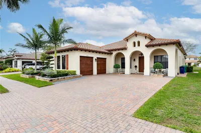 2852 NW 84th Ter 1