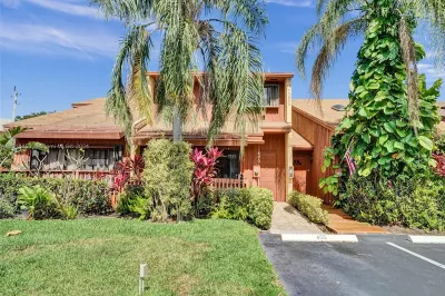 455 SE 11th Terrace #455 1