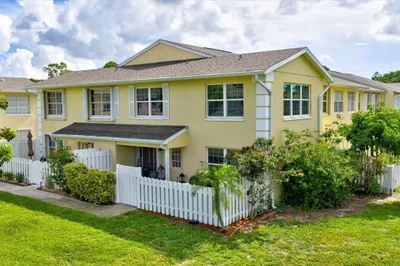 221 Foxtail Drive #I 1