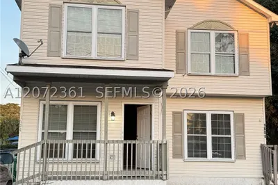 1600 SW 44th Ave 1