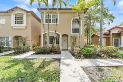16035 Emerald Cove Rd 1