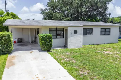5912 Bimini Circle E 1