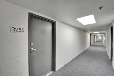 4025 N Federal Highway #325b 1