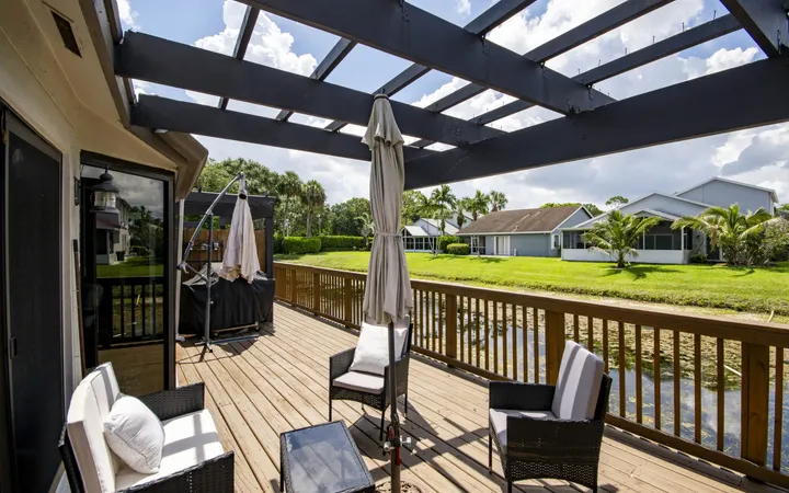 Just Listed | 109 Landings Boulevard
