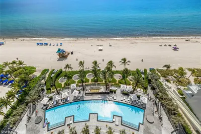 18555 Collins Ave #1101 1