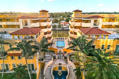8888 Collins Ave #314 1