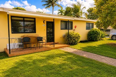 765 W 70th Pl #765 1