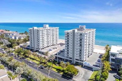 4511 S Ocean Boulevard #101 1