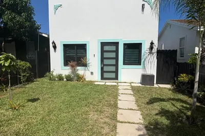 216 S C Street 1