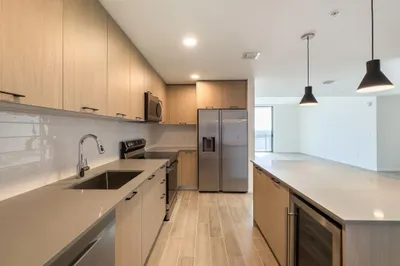 3811 Shipping Ave #1811 1