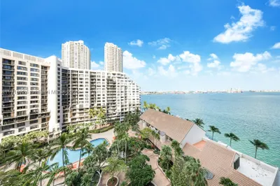 520 Brickell Key Dr #A1104 1