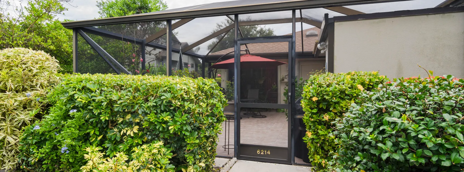 JUST LISTED IN HOBE SOUND!
