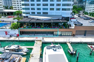 801 Brickell Bay Dr #4C042 1