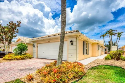9043 SE Hawks Nest Court 1