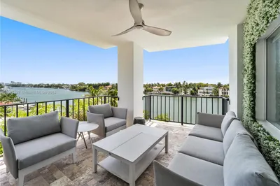5640 Collins Ave #4D 1