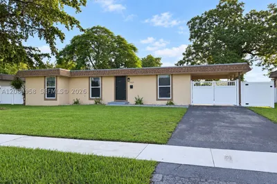 7907 NW 73rd Ter 1