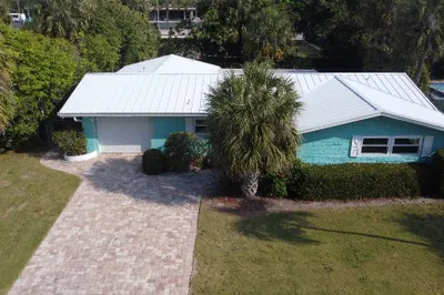 1130 Island Rd 1