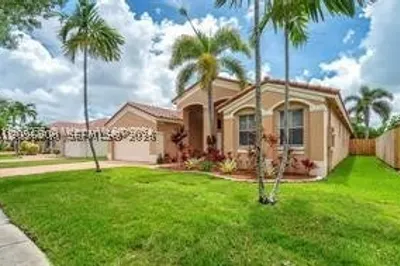 16210 SW 36th St 1