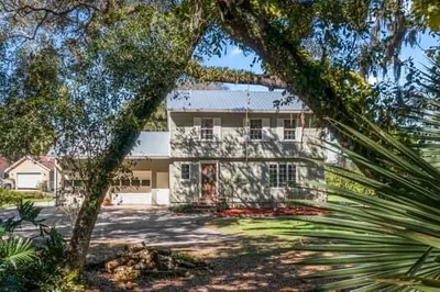 2037 SW 22nd Circle N 1