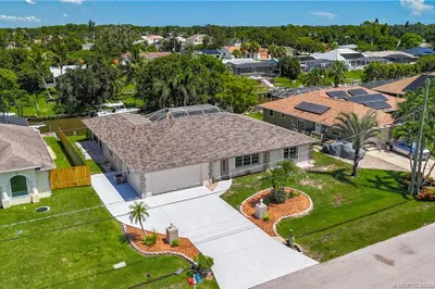 2025 ROOF, FRESH PAINT, LUSH LANDSCAPING, ACCORDIO