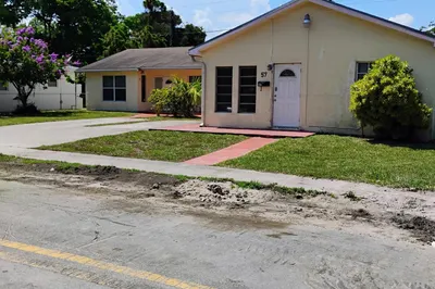 57 SE 12th Street #57 1