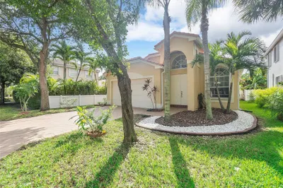 5385 NW 124th Way 1