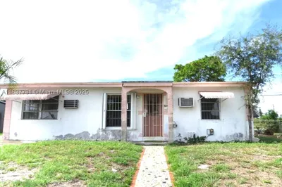525 NW 16th St 1