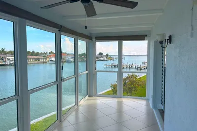 1351 Bayshore 208 Drive #208 1