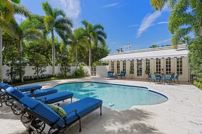 105 NW 7th Street 1