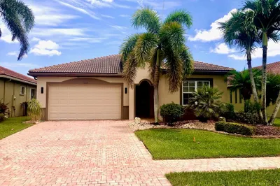 14838 Strand Lane