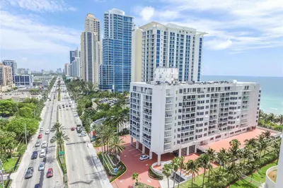 17275 Collins Ave #PH1 1