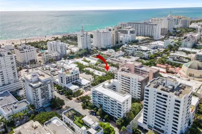 1776 James Ave #4E 1