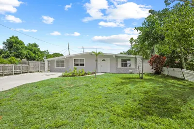 326 Glen Arbor Terrace 1