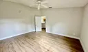 967 E 13th Square Photo