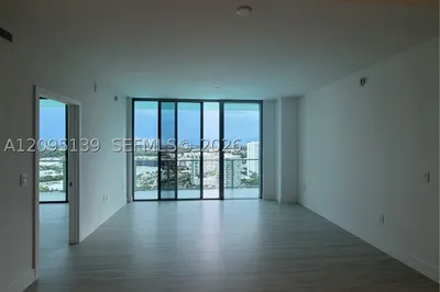 2411 Laguna Cir #2409 1