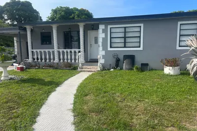 3461 NW 177th Terrace 1