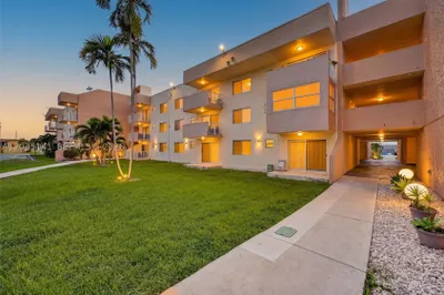 10300 Coral Way #C25 1