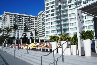 1100 West Ave #1512 1