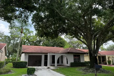 2656 SW Willowood Circle 1