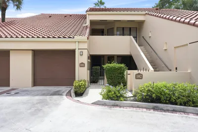 101 Waterview Drive 1