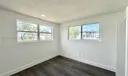 685 SE Park Dr Photo