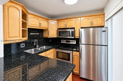 3239 W Trade Ave #2 1