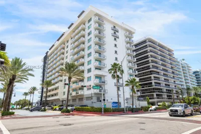 9499 Collins Ave #607 1